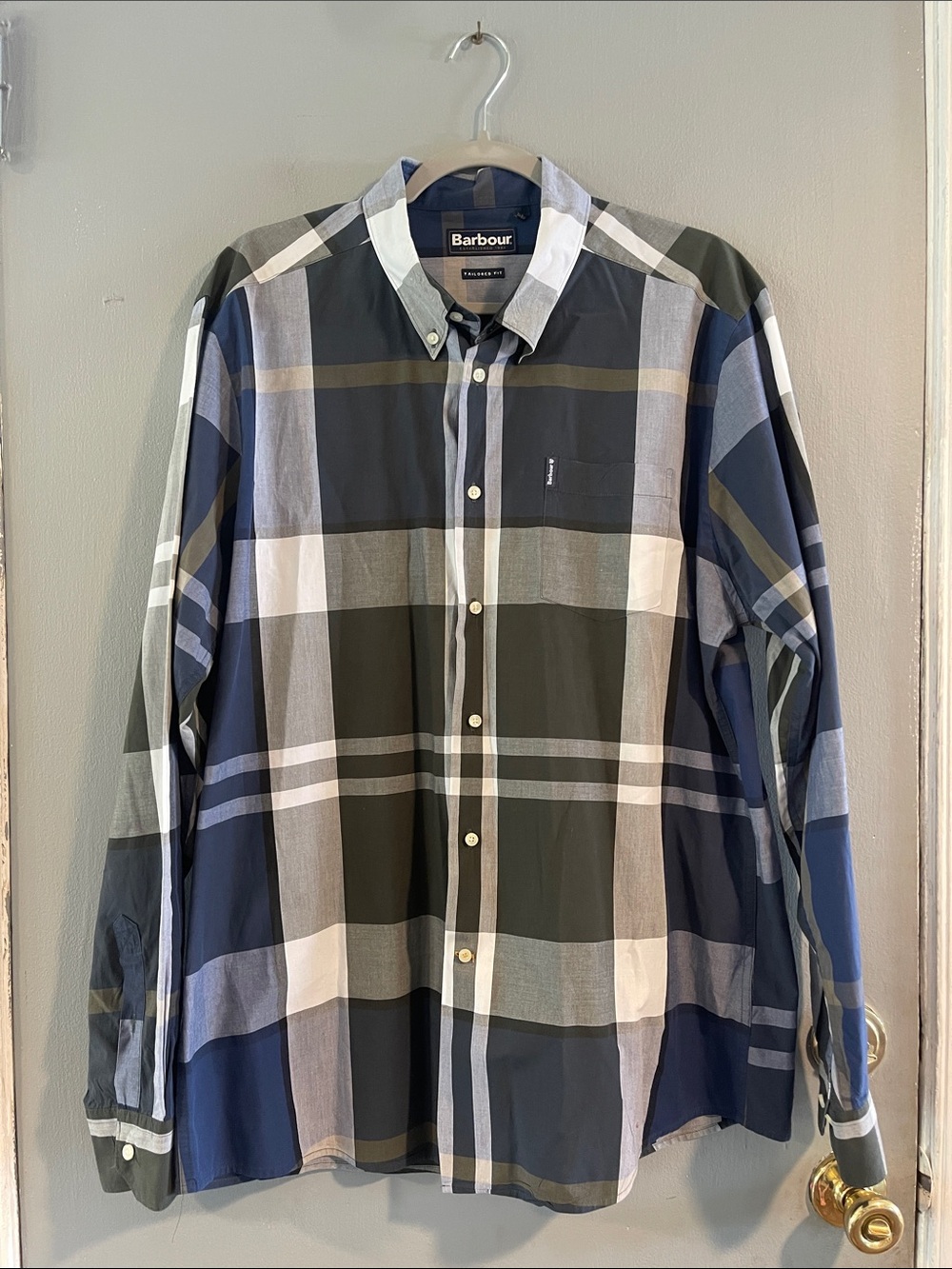 Barbour Tartan 12 Tailored Buttondown Collar Shirt in Sage Size L